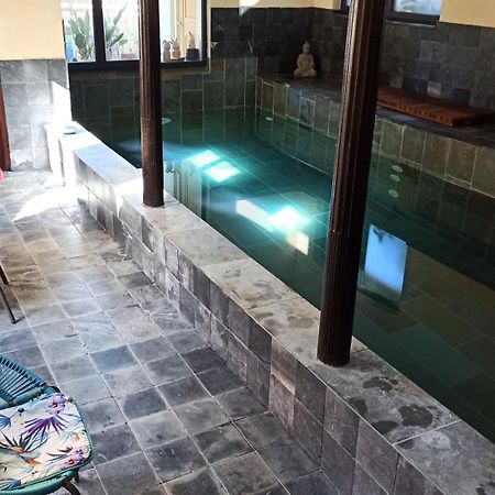 Chambre D'Hotes La Grenade Bleue Pons Exteriör bild